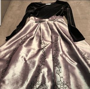 Size 8 Black and Silver Bonnie Jean Dress